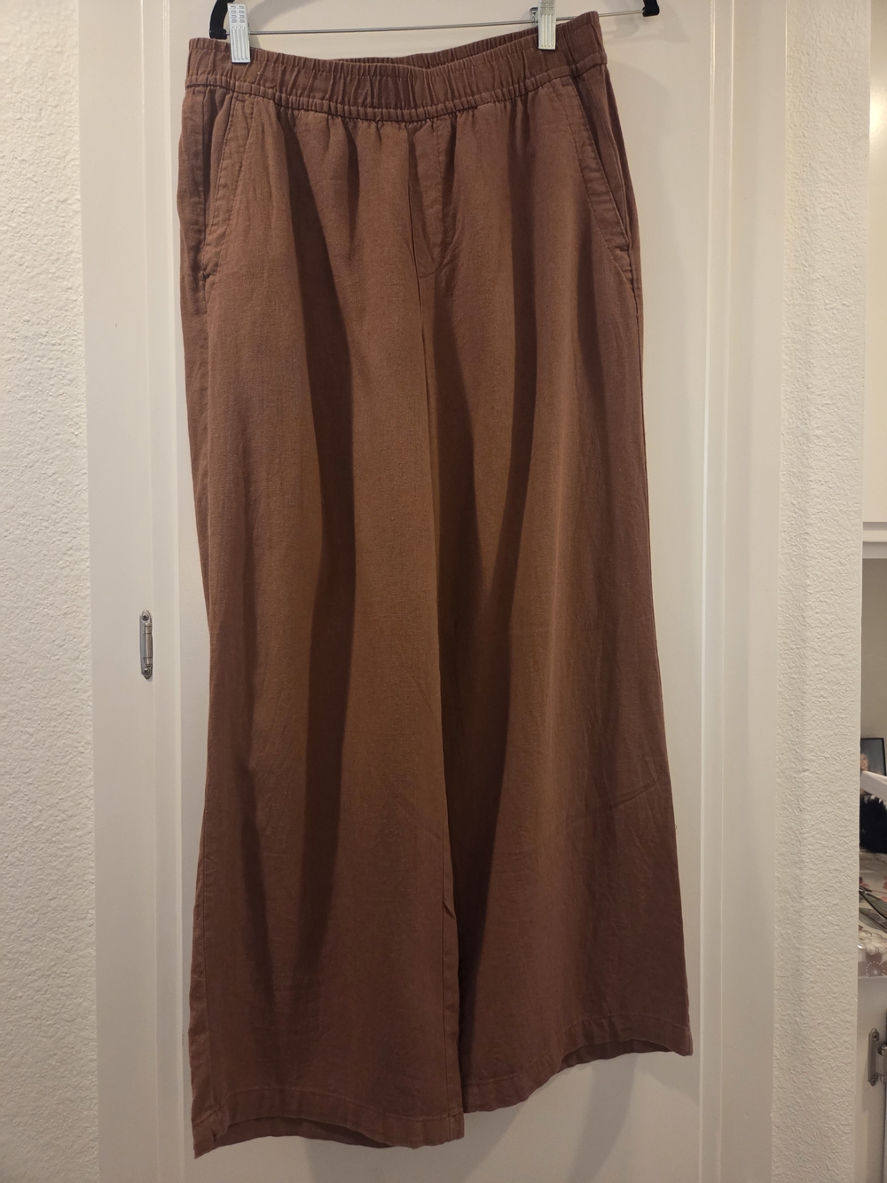 Old Navy Wide-Leg Casual Pants in Brown